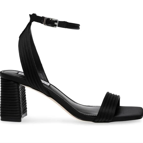 Steve Madden Black Strappy Heels - Picture 4 of 13